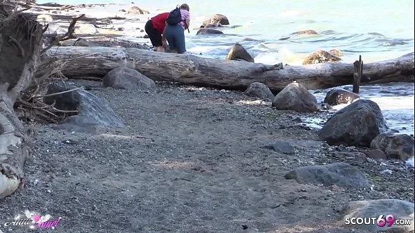 Sex am Ostsee Strand von deutschen Teen und alten Typen